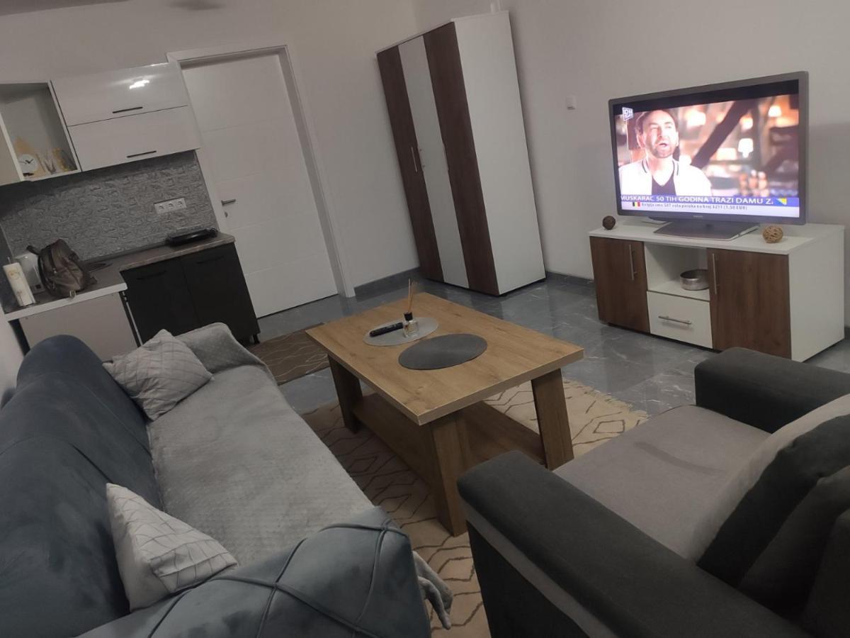 Neer Apartamento Zivinice Exterior foto