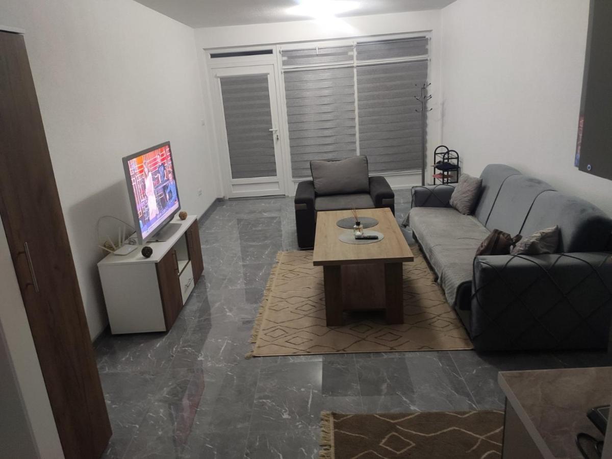 Neer Apartamento Zivinice Exterior foto